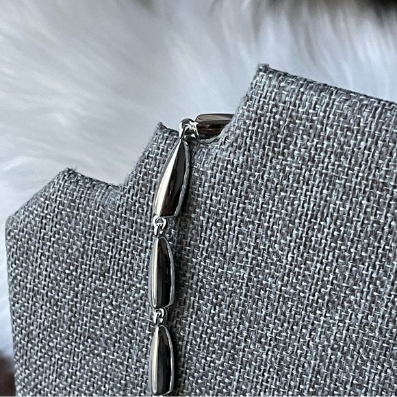 MONET | Choker Linked Chain Silver Tone Necklace - Picture 6 of 13